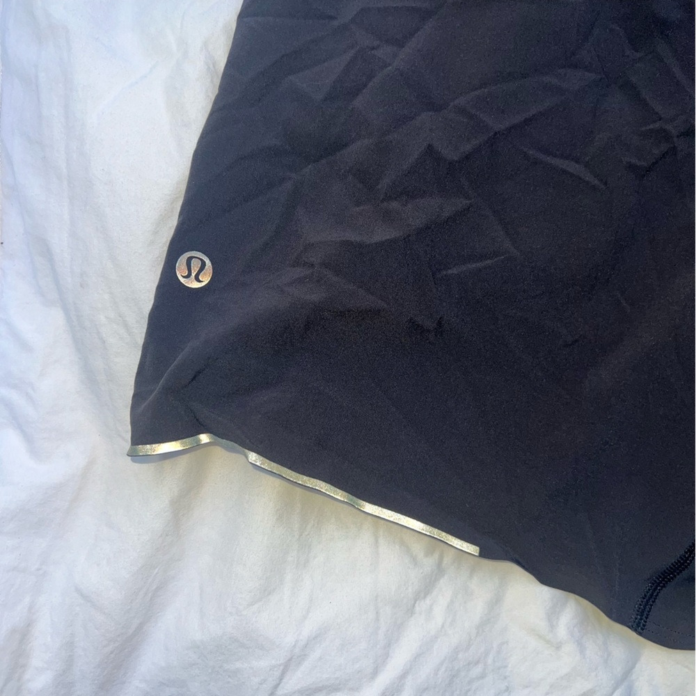 lululemon athletica Black Mens Athletic Shorts - Picture 3 of 4